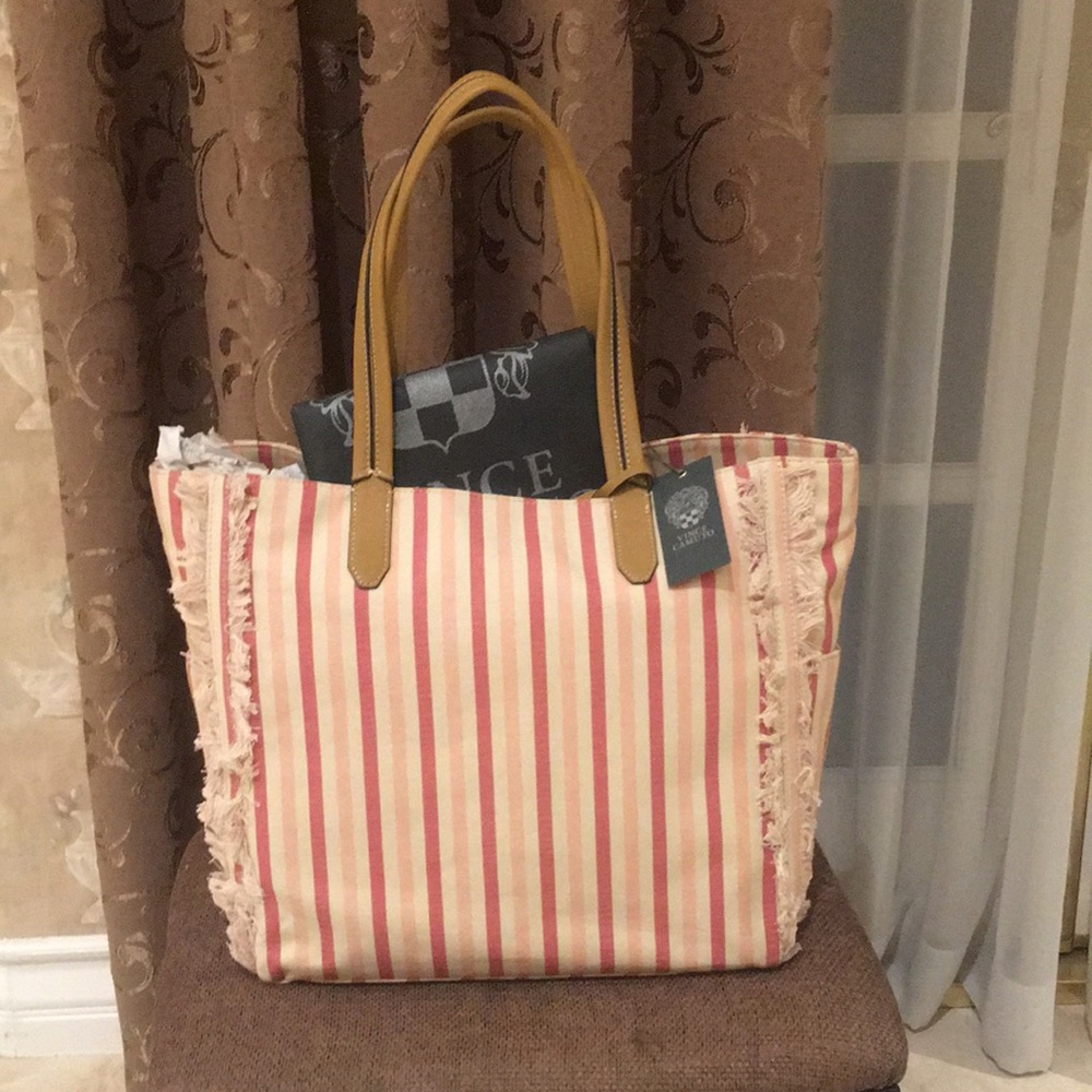 NWT VINCE CAMUTO IONA TOTE - Picture 3 of 7
